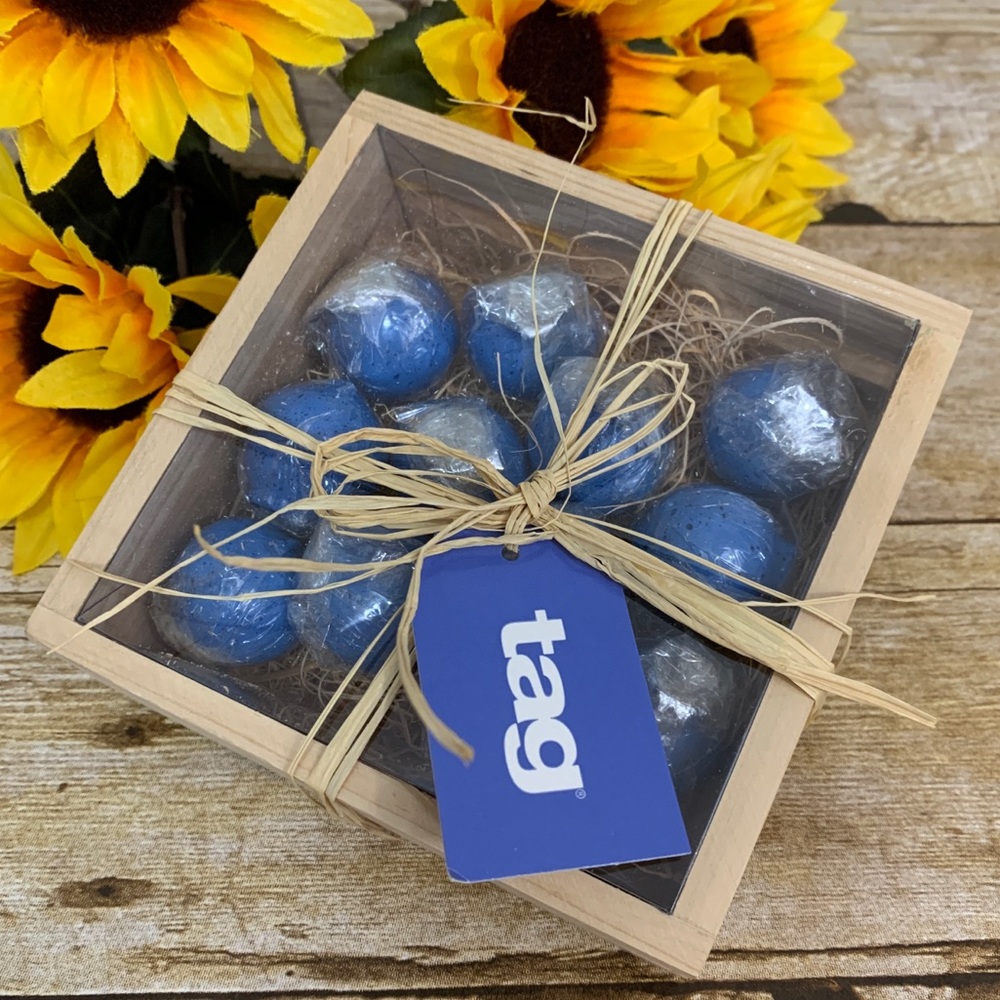 Blue candles is a set of 12 by Tag are NWT